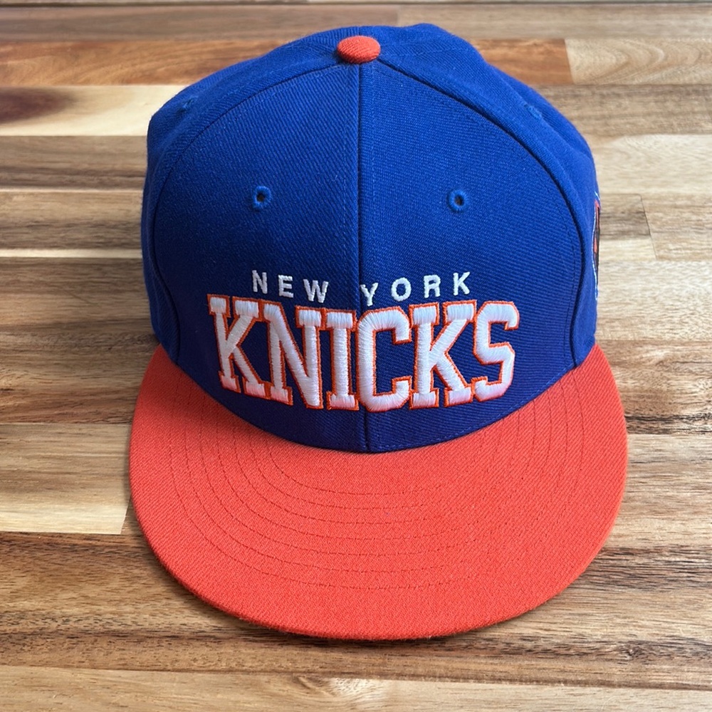 Used New York Knicks Snap Back Hat